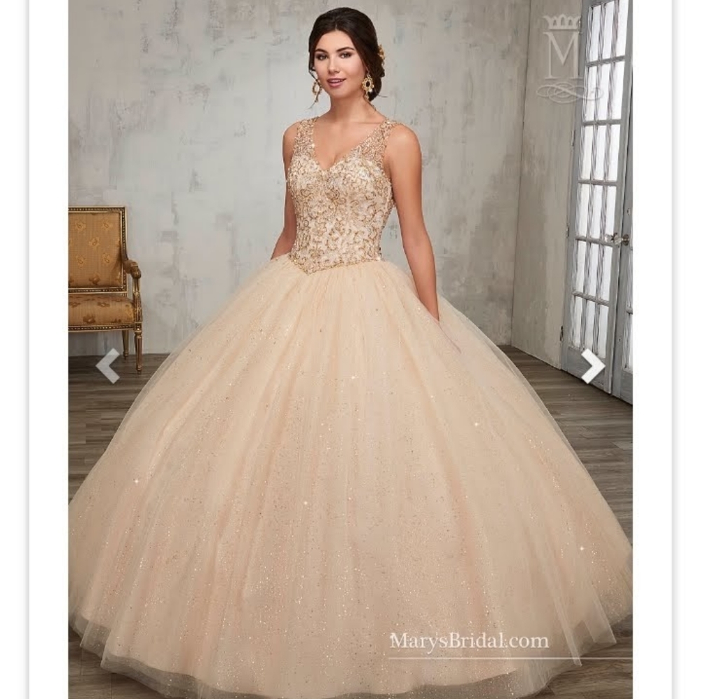 Mary's Bridal I'm selli Sweet 16 ball gowns dress